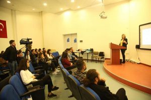 Sosyal Medya Okuryazarlığı Konferansı Ondokuz Mayıs Üniversitesi Sosyal Medya Okuryazarlığı Konferansı Ondokuz Mayıs Üniversitesi görseli